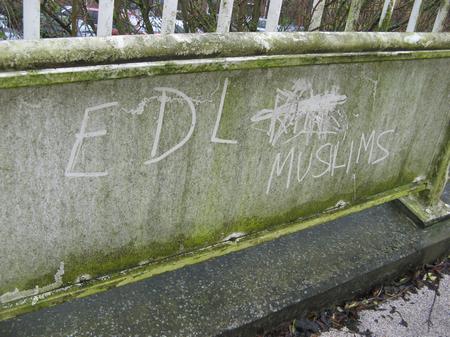 EDL 'Kill Muslims' graffiti